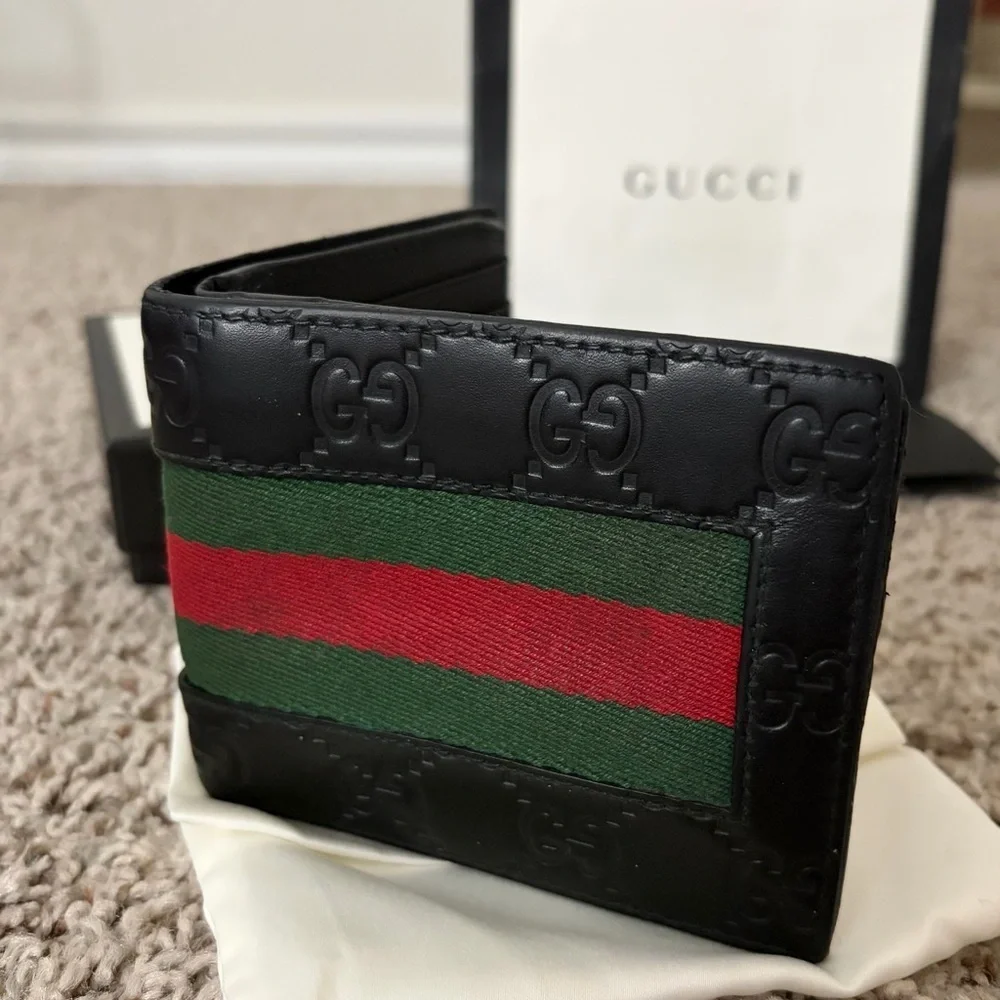 Gucci Black Card Holder with Signature Stripe